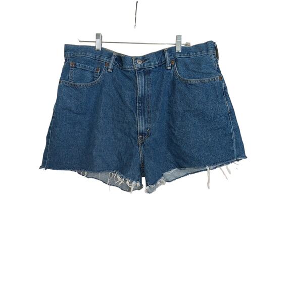 Levi's 550 Cut off Denim shorts High Waisted size Waist 42 - Picture 1 of 3